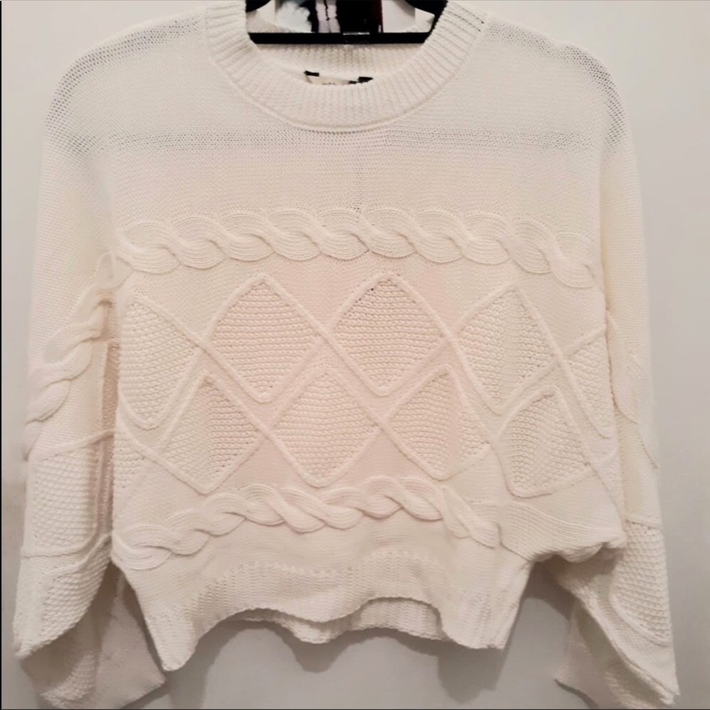 PETITE STUDIO CREAM LONG SLEEVES CROPPED SWEATER